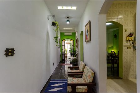 Casa à venda com 100m², 2 quartos e 3 vagas Casa à venda com 100m², 2 quartos e 3 vagasEntrada