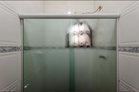 Casa à venda com 100m², 2 quartos e 3 vagas Casa à venda com 100m², 2 quartos e 3 vagasBanheiro da Suíte 2