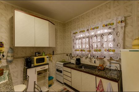 Casa à venda com 100m², 2 quartos e 3 vagas Casa à venda com 100m², 2 quartos e 3 vagasCozinha