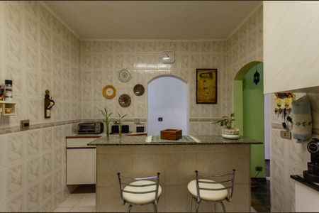 Casa à venda com 100m², 2 quartos e 3 vagas Casa à venda com 100m², 2 quartos e 3 vagasCozinha