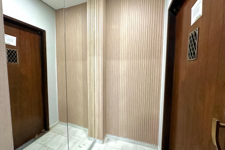 Apartamento à venda com 130m², 3 quartos e sem vagaHall social