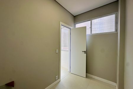 Apartamento à venda com 130m², 3 quartos e sem vagaQuarto de Serviço
