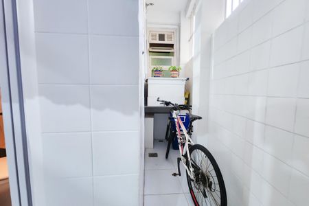 Apartamento à venda com 175m², 3 quartos e sem vagaÁrea de Serviço