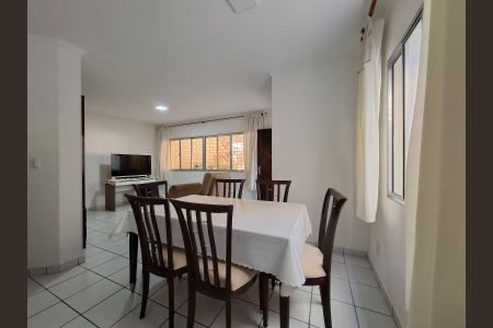 Casa à venda com 200m², 4 quartos e 2 vagasSala