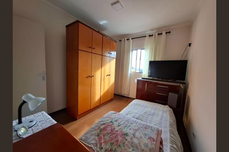 Casa à venda com 200m², 4 quartos e 2 vagasQuarto