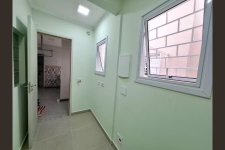 Casa à venda com 200m², 4 quartos e 2 vagasCorredor