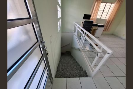 Casa à venda com 200m², 4 quartos e 2 vagasCorredor