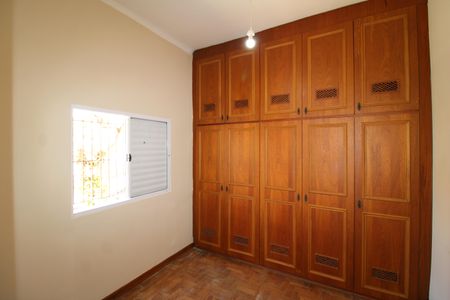 Apartamento à venda com 180m², 3 quartos e 1 vagaQuarto 2