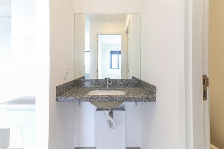 Banheiro de apartamento para alugar com 1 quarto, 31m² em Butantã, São Paulo