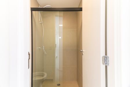 Banheiro de apartamento para alugar com 1 quarto, 31m² em Butantã, São Paulo