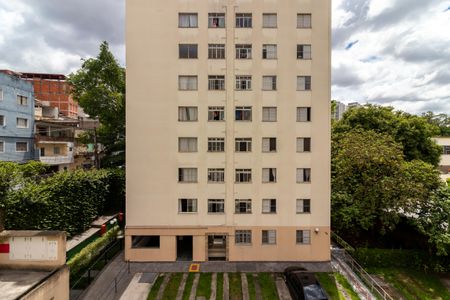 Apartamento para alugar com 63m², 2 quartos e 1 vagaÁrea de Serviço - Vista