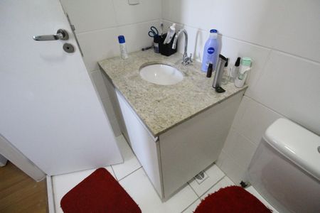 Apartamento à venda com 52m², 2 quartos e 1 vagaBanheiro da suíte