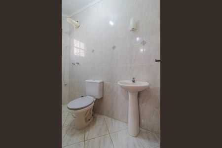 Casa à venda com 175m², 4 quartos e 1 vaga Casa à venda com 175m², 4 quartos e 1 vagaBanheiro da Suíte