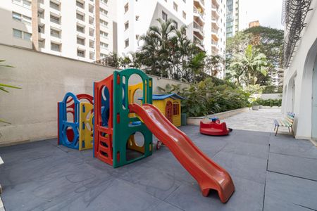 Apartamento para alugar com 125m², 4 quartos e 1 vagaÁrea comum