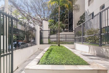 Apartamento para alugar com 125m², 4 quartos e 1 vagaFachada