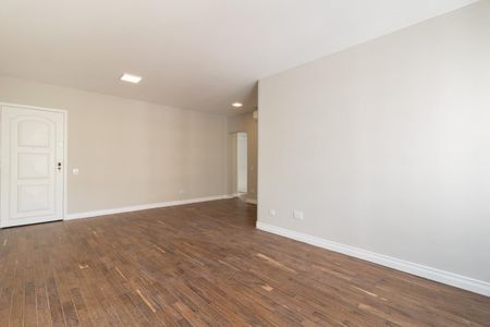 Apartamento para alugar com 125m², 4 quartos e 1 vagaSala