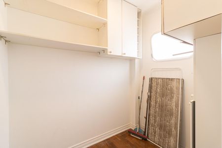 Apartamento para alugar com 125m², 4 quartos e 1 vagaQuarto de Serviço