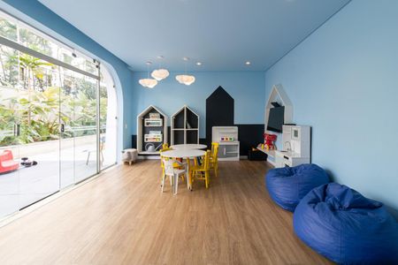 Apartamento para alugar com 125m², 4 quartos e 1 vagaÁrea comum