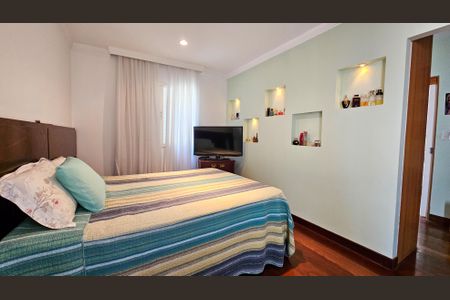 Casa à venda com 297m², 4 quartos e 2 vagasQuarto 2