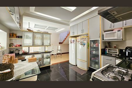 Casa à venda com 297m², 4 quartos e 2 vagasCozinha