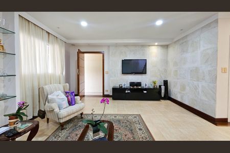 Casa à venda com 297m², 4 quartos e 2 vagasSala