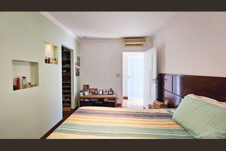 Casa à venda com 297m², 4 quartos e 2 vagasQuarto 2