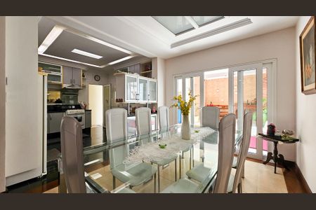 Casa à venda com 297m², 4 quartos e 2 vagasSala de Jantar
