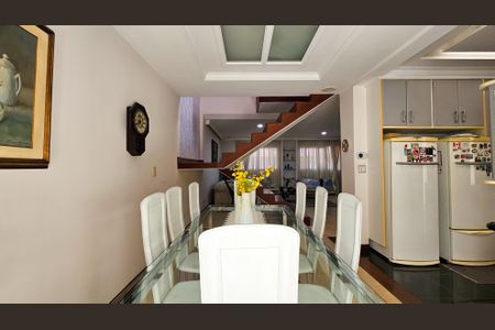 Casa à venda com 297m², 4 quartos e 2 vagasSala de Jantar