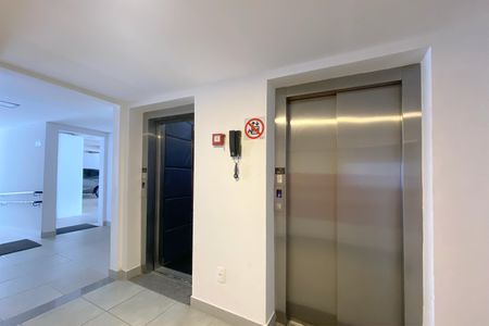 Apartamento para alugar com 49m², 2 quartos e 1 vagaÁrea comum - Hall elevador