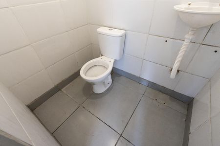 Casa para alugar com 2 quartos, 180m² em Fundos, São Paulo