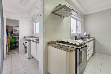 Apartamento para alugar com 133m², 3 quartos e 3 vagas Apartamento para alugar com 133m², 3 quartos e 3 vagasCozinha