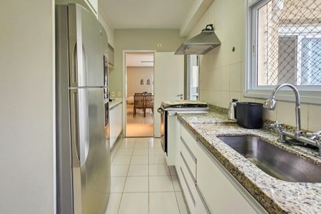 Apartamento para alugar com 133m², 3 quartos e 3 vagas Apartamento para alugar com 133m², 3 quartos e 3 vagasCozinha