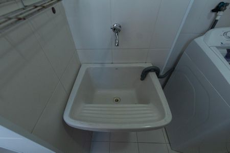 Apartamento para alugar com 75m², 2 quartos e 1 vagaÁrea de Serviço