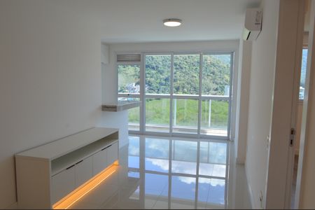 Sala de apartamento para alugar com 2 quartos, 79m² em Barra Olímpica, Rio de Janeiro