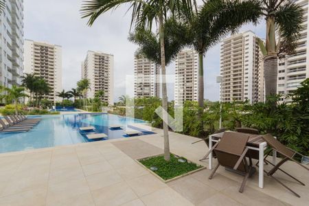 Apartamento para alugar com 79m², 2 quartos e 1 vaga Apartamento para alugar com 79m², 2 quartos e 1 vagaÁrea comum - Piscina