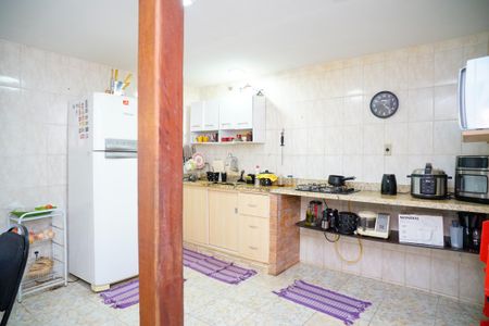 Casa à venda com 450m², 3 quartos e 8 vagasCozinha