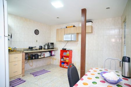 Casa à venda com 450m², 3 quartos e 8 vagasCozinha