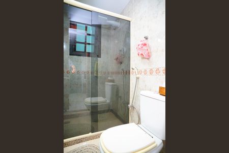 Casa à venda com 450m², 3 quartos e 8 vagasBanheiro da Suíte