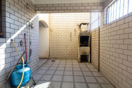 Casa à venda com 170m², 3 quartos e 2 vagas Casa à venda com 170m², 3 quartos e 2 vagasÁrea de Serviço