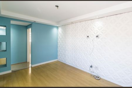 Sala de apartamento para alugar com 2 quartos, 48m² em Parque Jose Alexandre, Carapicuíba