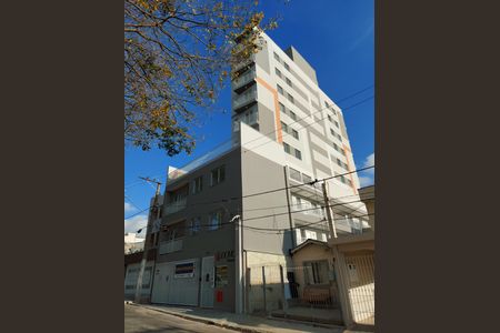 Apartamento para alugar com 70m², 2 quartos e 1 vaga Apartamento para alugar com 70m², 2 quartos e 1 vagaFachada