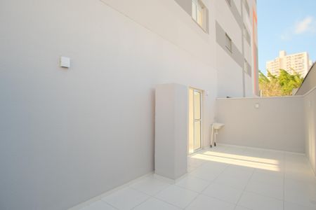 Apartamento para alugar com 70m², 2 quartos e 1 vagaQuintal