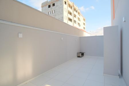 Apartamento para alugar com 70m², 2 quartos e 1 vagaQuintal
