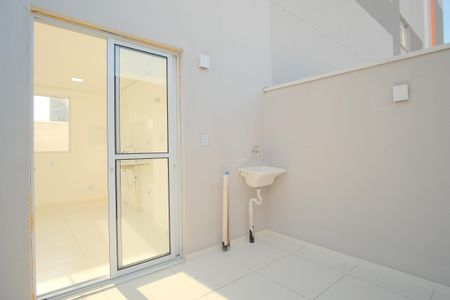 Apartamento para alugar com 70m², 2 quartos e 1 vagaÁrea de Serviço