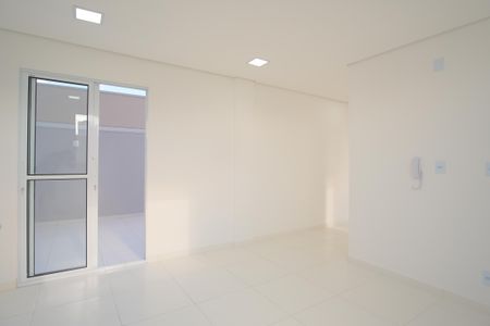 Apartamento para alugar com 70m², 2 quartos e 1 vagaSala