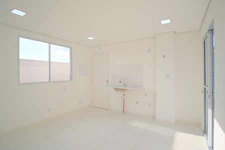 Sala de apartamento para alugar com 2 quartos, 70m² em Cidade Patriarca, São Paulo