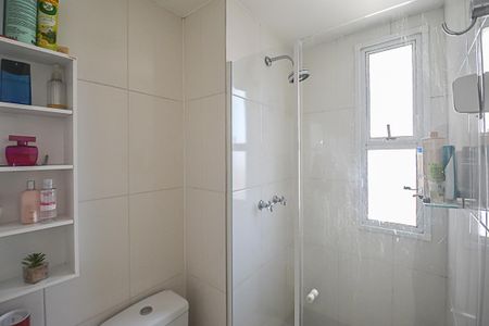 Apartamento à venda com 71m², 3 quartos e 2 vagas Apartamento à venda com 71m², 3 quartos e 2 vagasBanheiro da Suíte