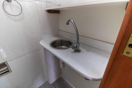 Lavabo de apartamento à venda com 2 quartos, 55m² em Fonseca, Niterói