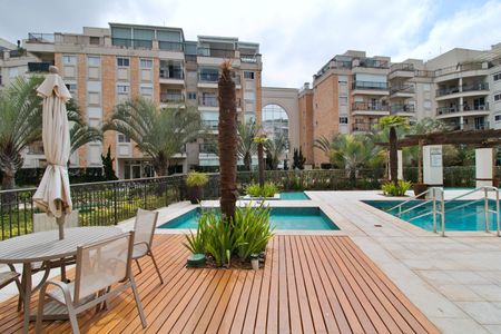 Apartamento à venda com 72m², 2 quartos e 2 vagasÁrea comum - Piscina