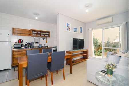Apartamento à venda com 72m², 2 quartos e 2 vagasSala